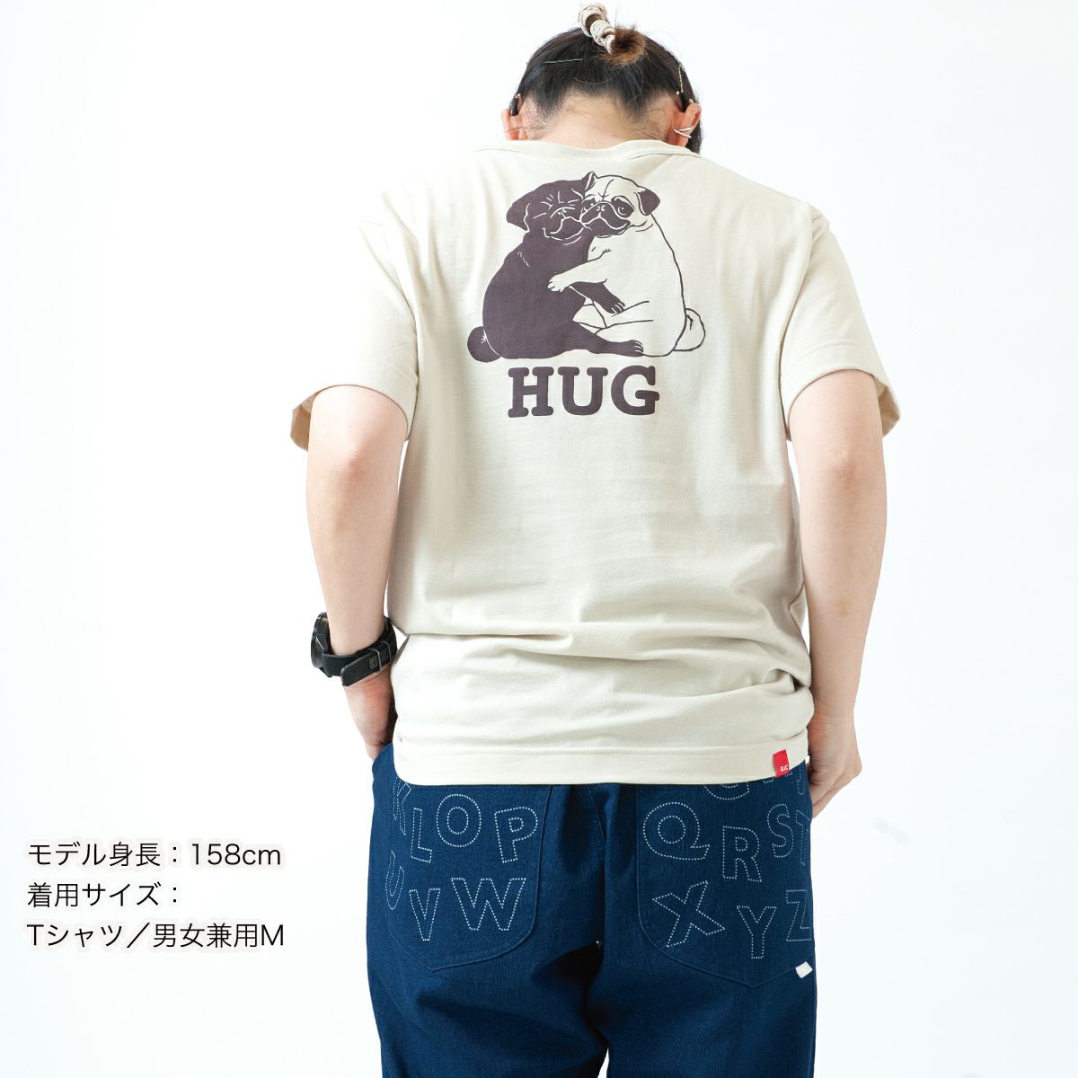 半袖Tシャツ「PUG」の着用画像・後ろ