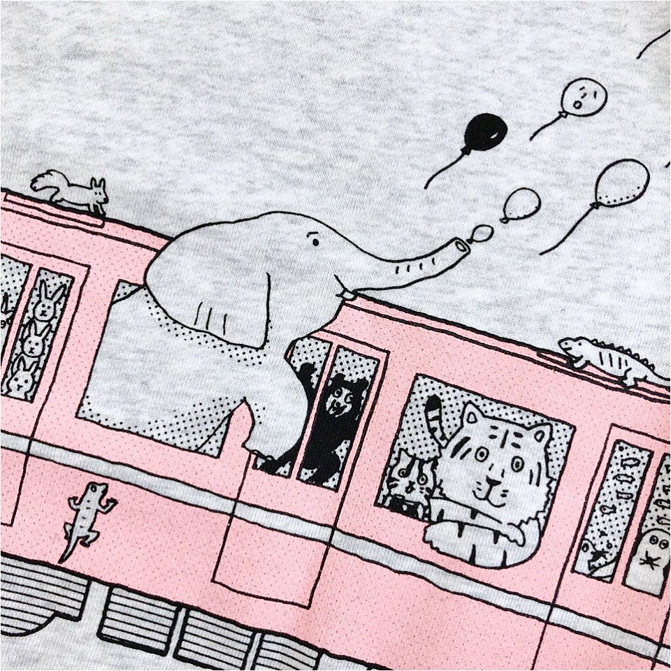 スウェット「LET’S ZOO」（レッツズー）の後ろデザインアップ、杢アイボリー